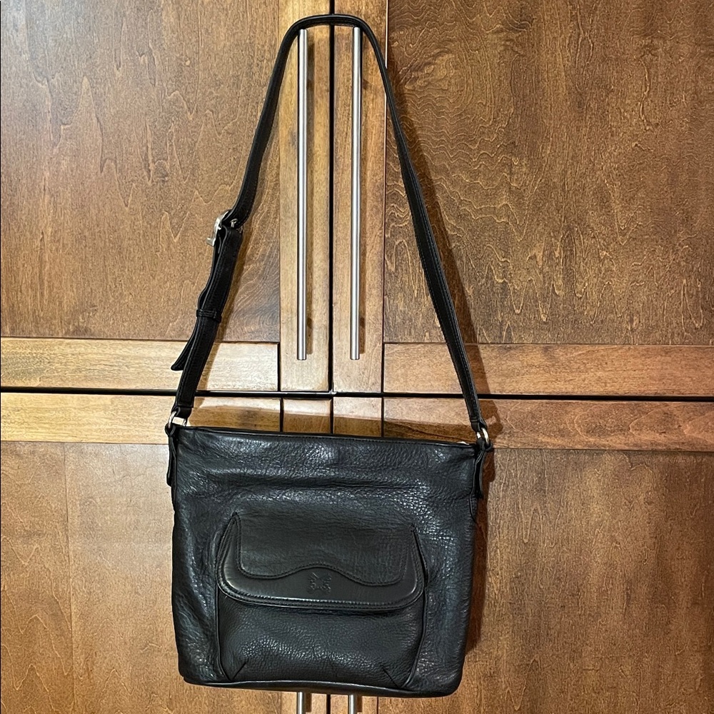 Stone Mountain Black Leather Purse